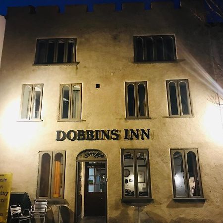 卡瑞克福格斯 多宾斯旅馆酒店 外观 照片