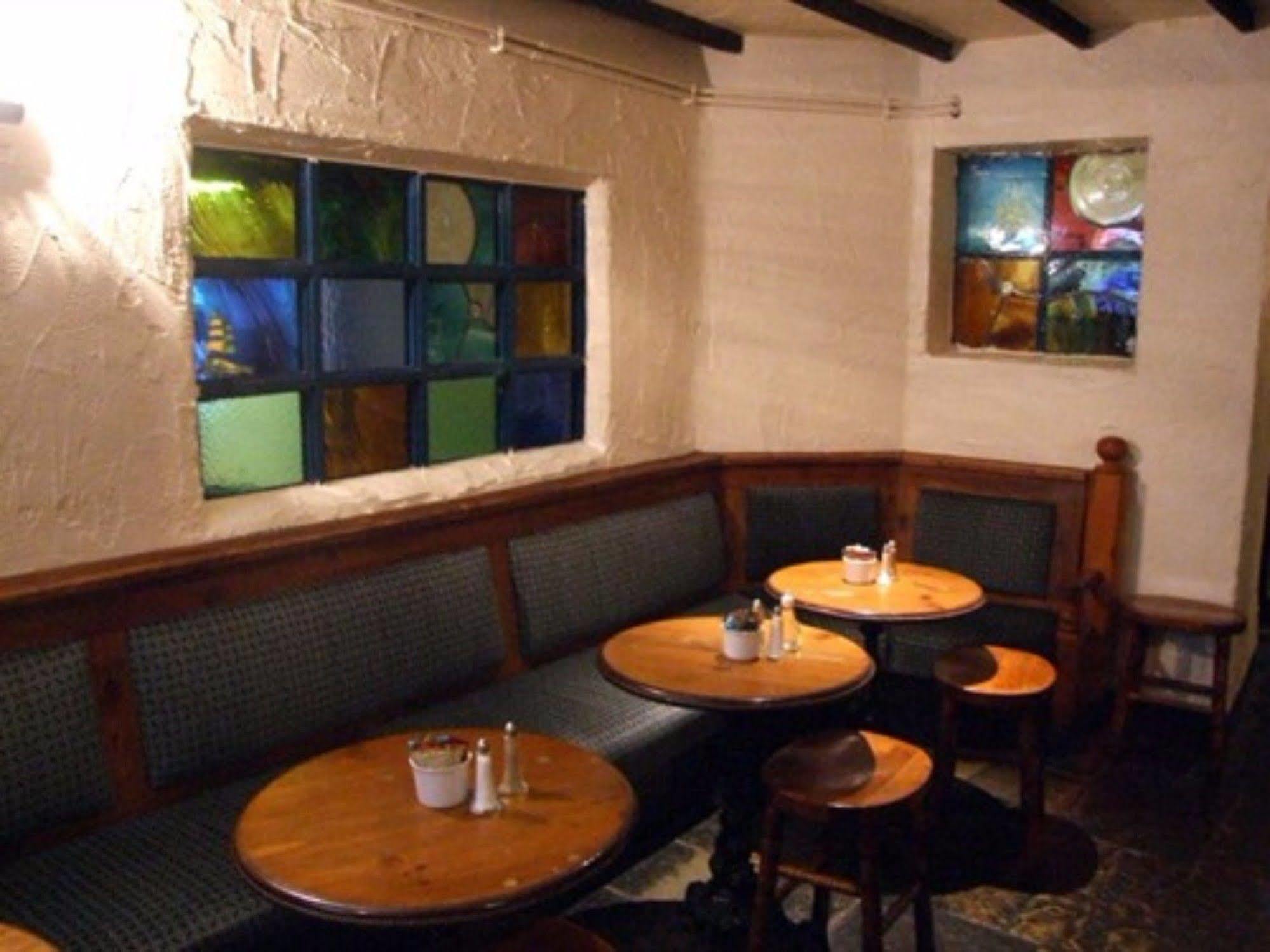 卡瑞克福格斯 多宾斯旅馆酒店 外观 照片